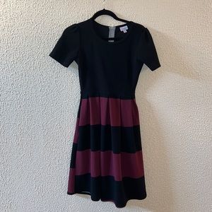 XS LuLaRoe Black/Maroon Color Blocked Amelia Dress